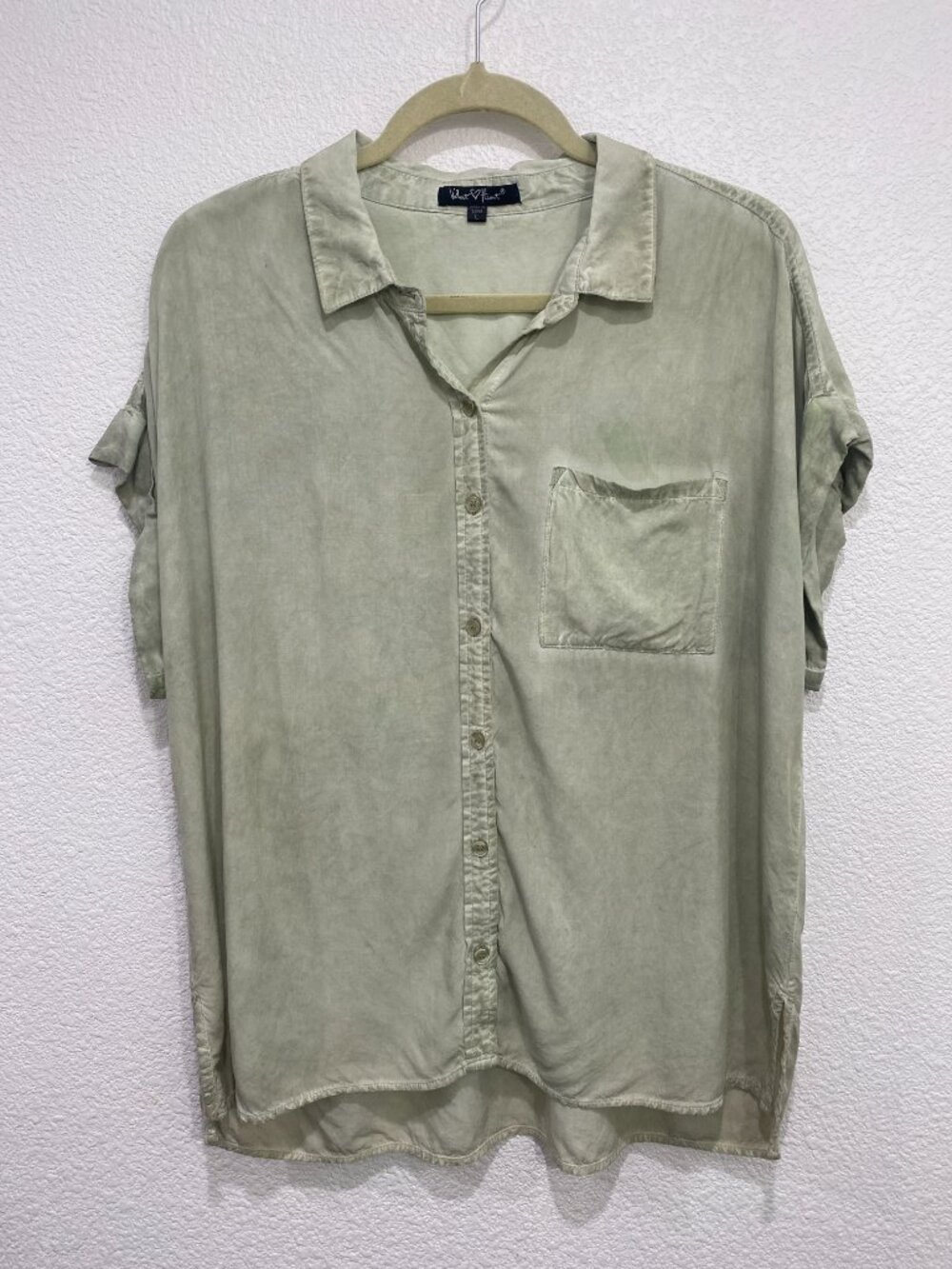 Velvet Heart Tencel Button Down Short Sleeve Sage Green Large - Picture 2 of 6